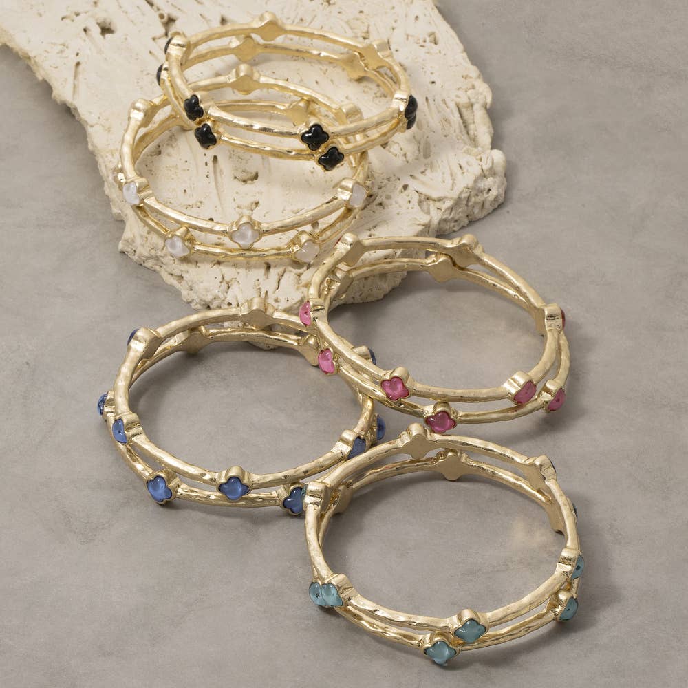 Clover Stone Station Hammered Bangle Set