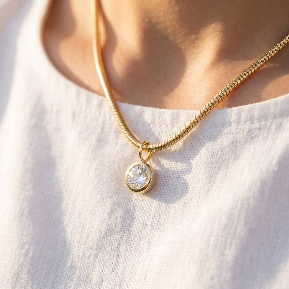 Bold Herringbone Chain Cz Bezel Pendant Necklace