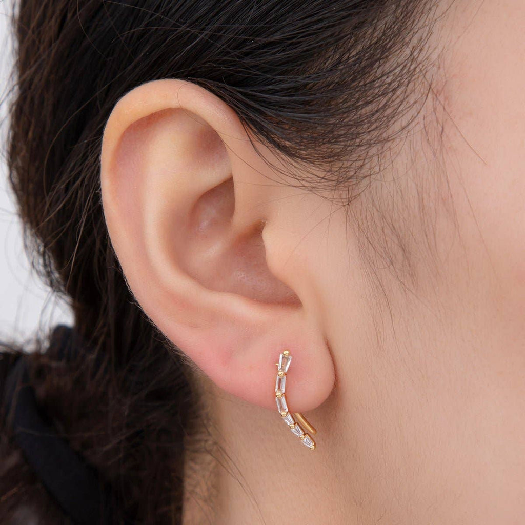 18K Gold Filled Clear Baguette CZ Curve Ear Climber Earrings | AI382